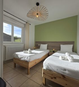Chambre 3
 Deux lits 90